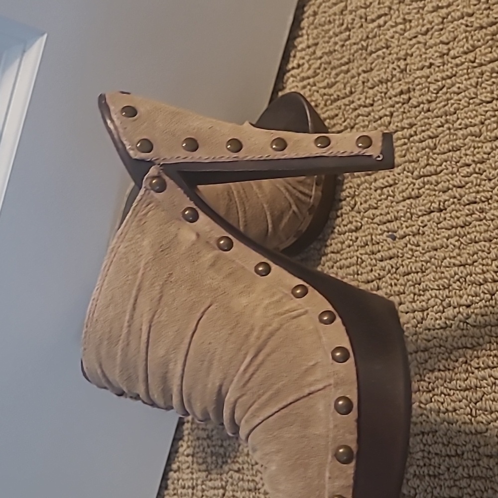 High heels shoes - Picture 2 of 4